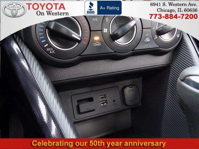 Toyota Yaris iA 2017 photo 18